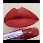 Губная помада Déssert à Lèvres Chocolate Eclair Neve Cosmetics - фото 3