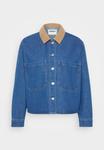 Блуза ONLY Petite ONLCASSIE COLLAR SHIRT, Medium Blue Denim/Blue Denim - фото 5