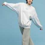 Свитшот женский светло-серый Converse - фото 4