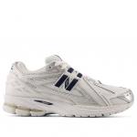 Кроссовки New Balance 1906R 'White Silver Navy' - фото 5