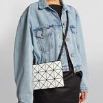 Сумка кросс-боди PVC Trumpets унисекс белая ISSEY MIYAKE - фото 6