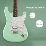 Fender Ограниченная Серия - Tom Delonge Stratocaster - Surf Green - фото