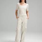 Футболка Hold Tight от Lululemon, цвет экрю/бежевый - фото 7