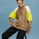 Свитшот US Version женский Champion, хаки - фото 9