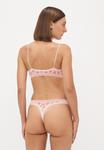 Трусы ONLY ONLHOLLY PATTERN THONG 2 PACK, Chalk Pink/Red/Light Pink - фото 3