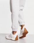 New Balance - 327 - Белые кроссовки с леопардовым принтом - фото 2