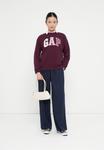 Толстовка GAP HERITAGE CREW, Tuscan Red/Red - фото 2