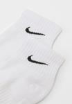 Спортивные носки Nike EVERYDAY CUSH ANKLE 6 PACK UNISEX, цвет White/Black - фото 2