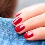 Зеленый лак для ногтей Manucurist, Pomegranate - фото 3