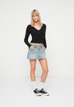 Юбка Hollister Co. CHOP POCKET , Light Blue Denim/Light-Blue Denim - фото 2