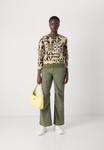 Джемпер Lacoste Jumper, Olive/Viennese/Nidus/Port/Sesame/Light Yellow - фото 5