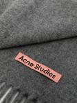 Acne Studios шерстяной шарф с бахромой, серый - фото 3