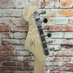 Squier PNML стратосоник LRL BPG CRT - фото 6