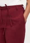 Брюки CARGETTIE STRING ONLY Carmakoma, бордовый - фото 5