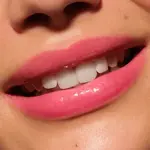 Блеск для губ Catrice Butter Drippin' Glossy Lip Balm 050 Cherry Delicious - фото 4