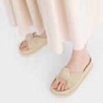 Шлепанцы и сланцы CHARLES&KEITH Slide Slippers Women's - фото 11