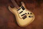 Fender 70-летие Antigua Strat RW №20 - фото
