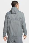 Куртка Nike Performance STRIDE JACKET, Smoke Grey Smoke Grey/Grey - фото 3
