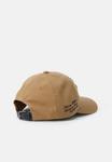Бейсболка Tommy Hilfiger GRAPHIC WASHED 6 PANEL, Rooted Brown/Mottled Yellow - фото 2