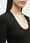 Топ Citizens of Humanity MARA U NECK, Black - фото 9