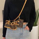 LOUIS VUITTON Миниатюрная сумка с монограммой и иконками - фото 7