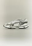 Кроссовки Lacoste L003 2K24 225, White/Silver-Coloured/White - фото