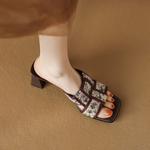 Шлепанцы женские Yeezyy Reezy, черный - фото 8