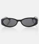 Овальные солнцезащитные очки Interlocking G Gucci, Black-Black-Grey - фото
