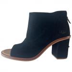 UGG GINGER Ankle Boots Women's Black - фото