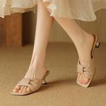 Шлепанцы женские Yeezyy Reezy, цвет Apricot - фото 7