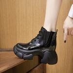 Ботинки Milan love song Martin Boots Women's - фото 4