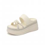 Шлепанцы и сланцы DAPHNE Slide Slippers Women's, бежевый - фото 5