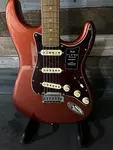 Fender Player Plus Stratocaster в цвете Aged Candy Apple Red - фото 2