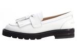 Stuart Weitzman Женские белые лоферы - фото