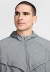 Куртка Nike Performance STRIDE JACKET, Smoke Grey Smoke Grey/Grey - фото 4