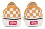 Кроссовки Slip-On Classic Vans 'Checkerboard - Honey Yellow' - фото 5