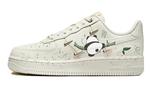 Женские кроссовки для скейтбординга Nike Air Force 1, White - фото