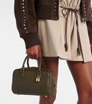 Кожаная сумка-тоут Amazona 23 Loewe, Dark Khaki - фото 2