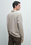 Поло Massimo Dutti DISTRESSED-EFFECT POLO NECK, Light Grey - фото 3