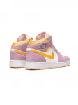 Кроссовки Air Jordan 1 Mid SE Jordan Kids, розовый - фото 3