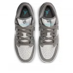 Кроссовки (GS) Air Jordan 1 Low SE 'Flat Pewter Blue Chill' - фото 2
