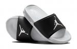 Детские тапочки Jordan GS, Black/White - фото 4