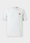 Футболка Maison Kitsuné FOX HEAD REGULAR TEE, Light Grey Melange/Light Grey - фото 8