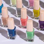 Лак для ногтей с гелевым эффектом Notino Gel Effect Nail Polish, 862 Plot Twist 10 ml - фото 3