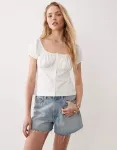 Белый топ с пуговицами Miss Selfridge - фото