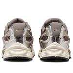 Кроссовки Nike V5 RNR 'Cave Stone' - фото 3