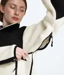 Женская ретро-куртка Denali The North Face, White Dune/TNF Black - фото 6