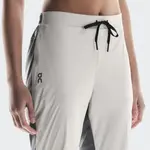 On Повседневные брюки Weather Pants для женщин Silver | Eclipse Black - фото 5