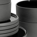 Тарелка обеденная Creatable Futuro, керамическая посуда - черная - фото 6