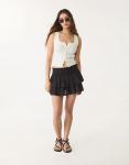 Юбка-шорты Stradivarius с оборками черного цвета - фото